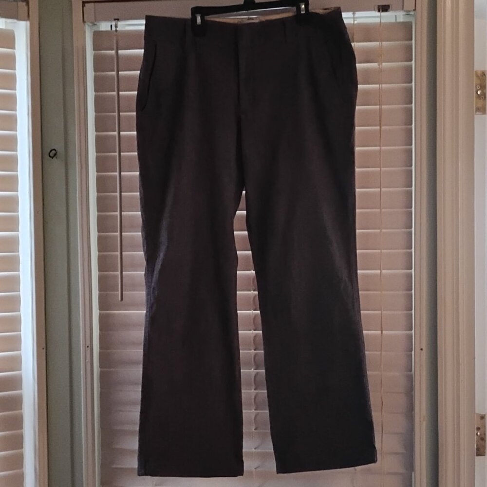 DOCKERS trousers. Gray. 12 medium. 98% cotton and 2% spandex.